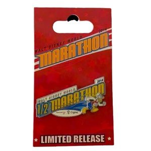 NWT WALT DISNEY WORLD 1/2 MARATHON LIMITED RELEASE PIN 2014 DONALD